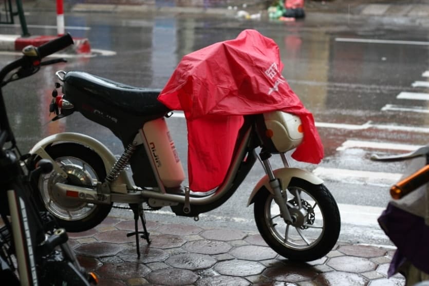 Hướng dẫn bảo dưỡng xe đạp điện sau khi đi mưa